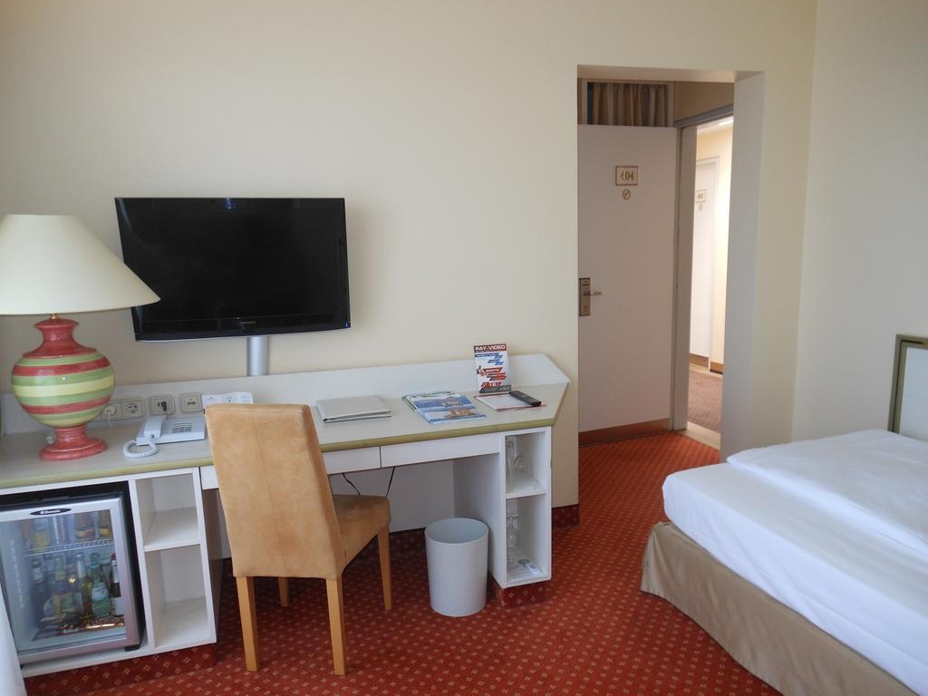 Panoramahotel Waldenburg Валденбург Стая снимка