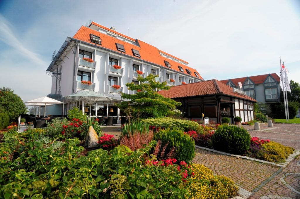 Panoramahotel Waldenburg Валденбург Екстериор снимка